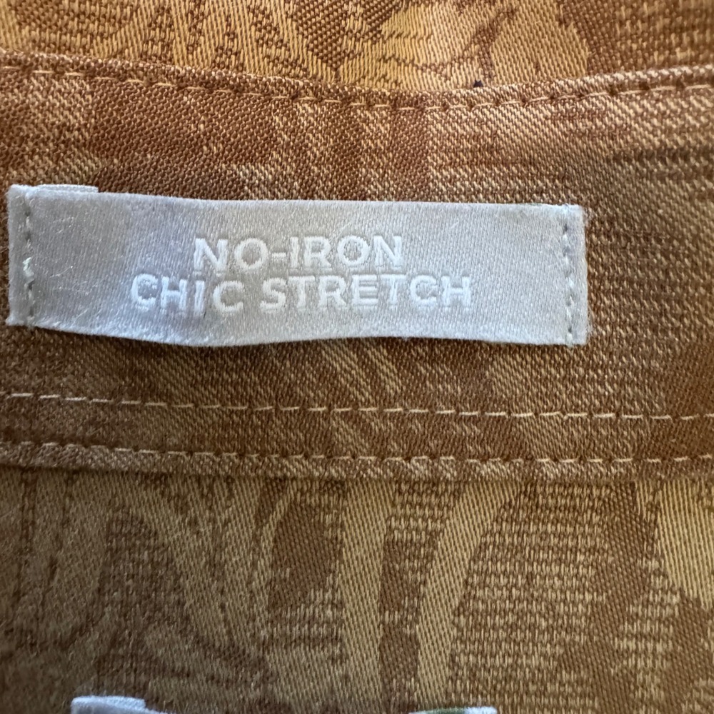 Chico's No Iron Chic Stretch Floral‎ Damask Shirt Tan - Picture 10 of 14